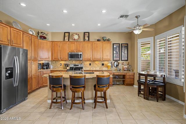 6962 W ROSE GARDEN Lane, Glendale, AZ 85308