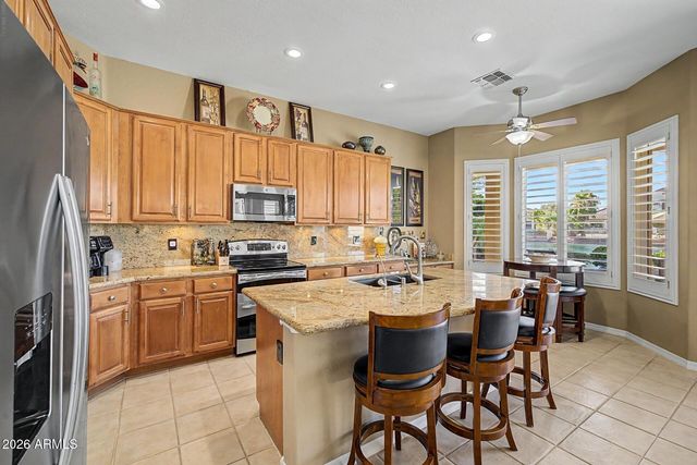 6962 W ROSE GARDEN Lane, Glendale, AZ 85308