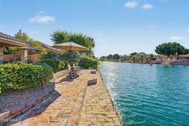 6962 W ROSE GARDEN Lane, Glendale, AZ 85308