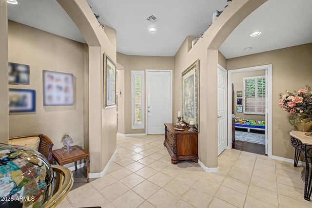 6962 W ROSE GARDEN Lane, Glendale, AZ 85308