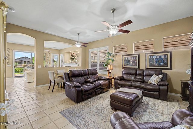 6962 W ROSE GARDEN Lane, Glendale, AZ 85308