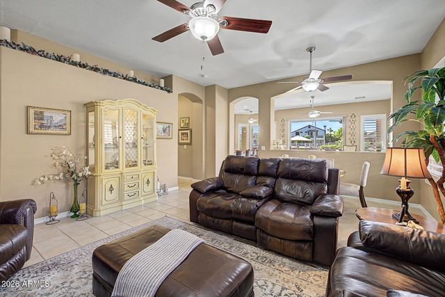 6962 W ROSE GARDEN Lane, Glendale, AZ 85308
