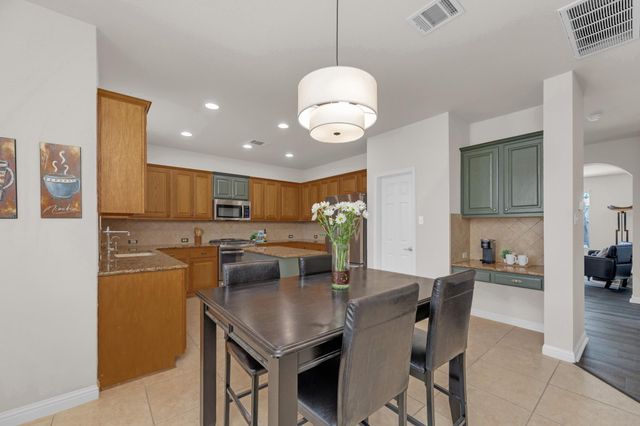 3734 Gentle Winds LN, Round Rock, TX 78681