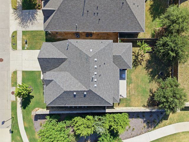 1605 Tanglewood Trail, Northlake, TX 76226