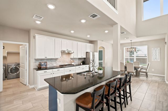 1605 Tanglewood Trail, Northlake, TX 76226