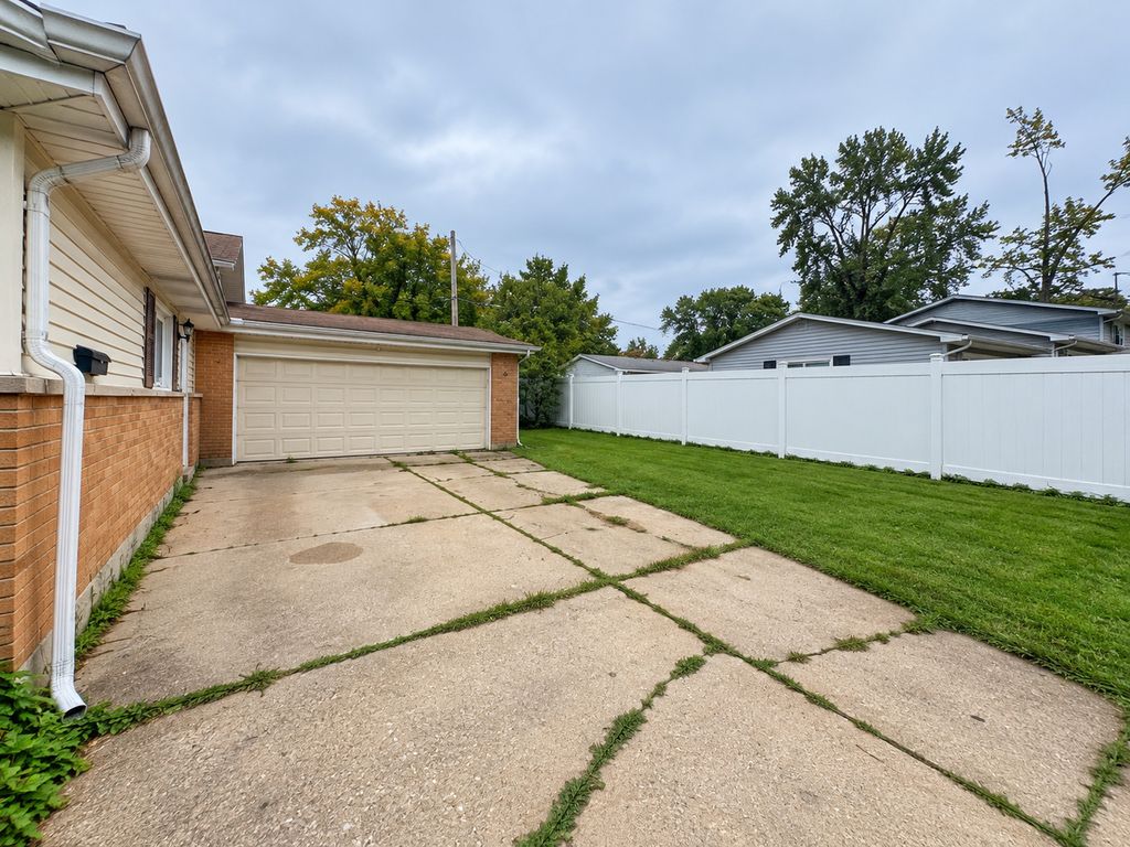 303 Gettysburg Street, Park Forest, IL 60466 — photo 2