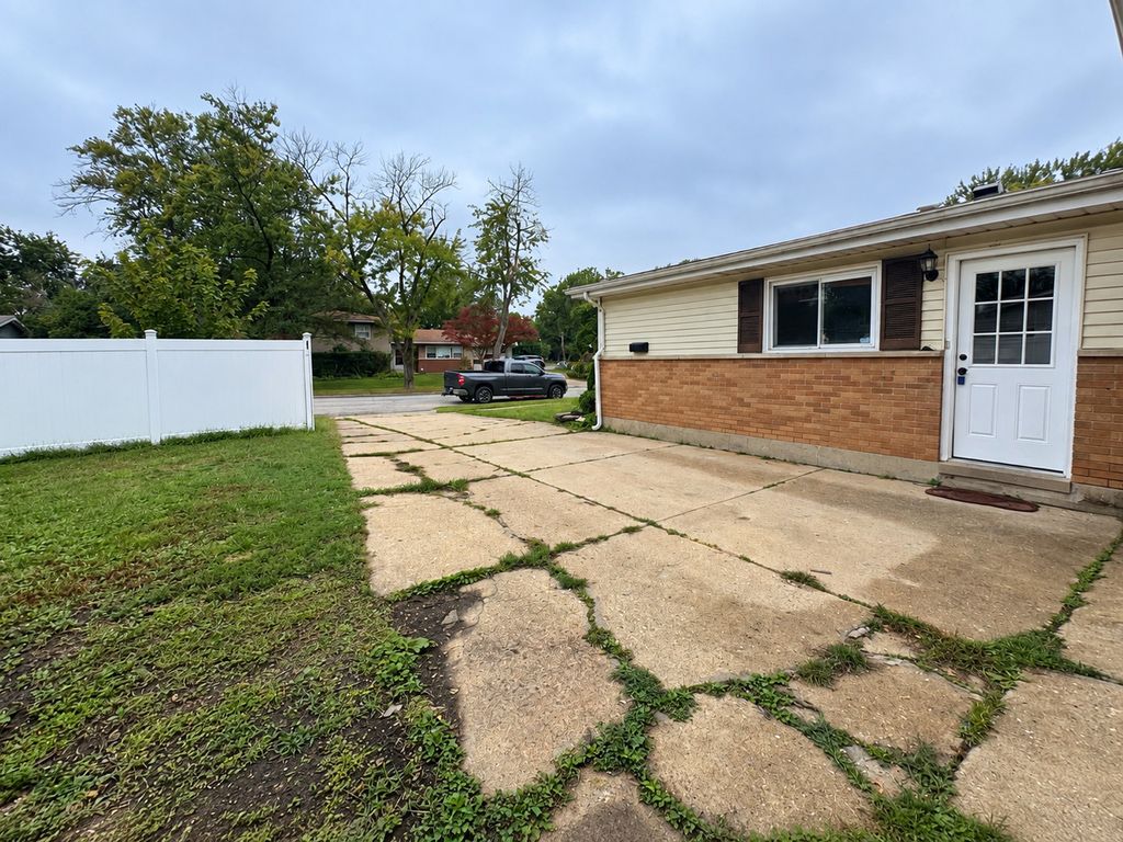 303 Gettysburg Street, Park Forest, IL 60466 — photo 3