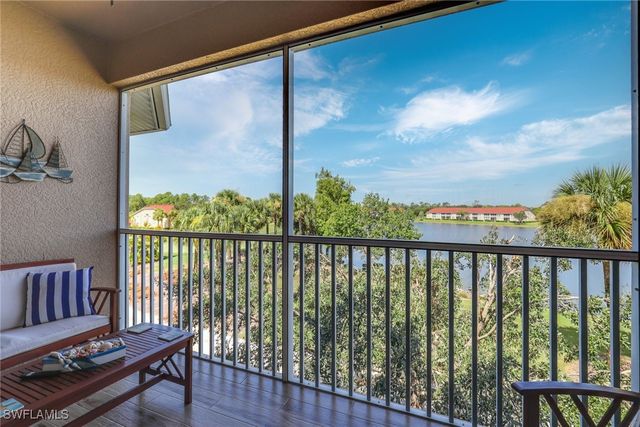 2740 Cypress Trace CIR 2733, Naples, FL 34119