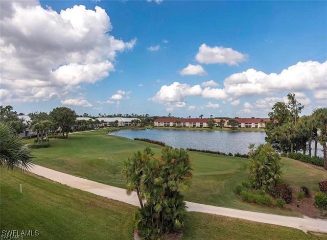 2740 Cypress Trace CIR 2733, Naples, FL 34119