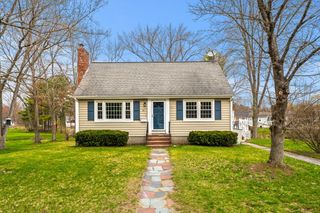 12 Dunshire Dr, Chelmsford, MA 01863