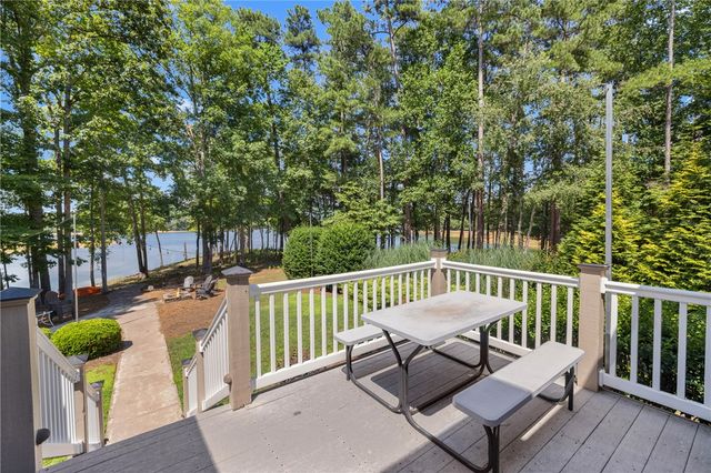 642 Lowry Lane, Seneca, SC 29678