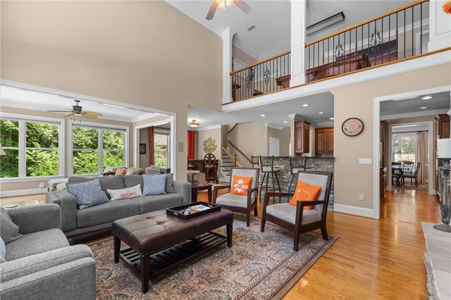 642 Lowry Lane, Seneca, SC 29678