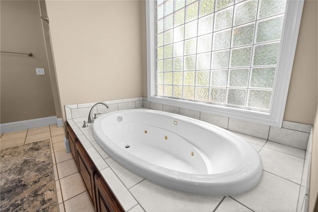 642 Lowry Lane, Seneca, SC 29678