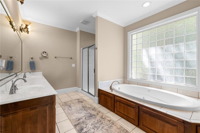 642 Lowry Lane, Seneca, SC 29678
