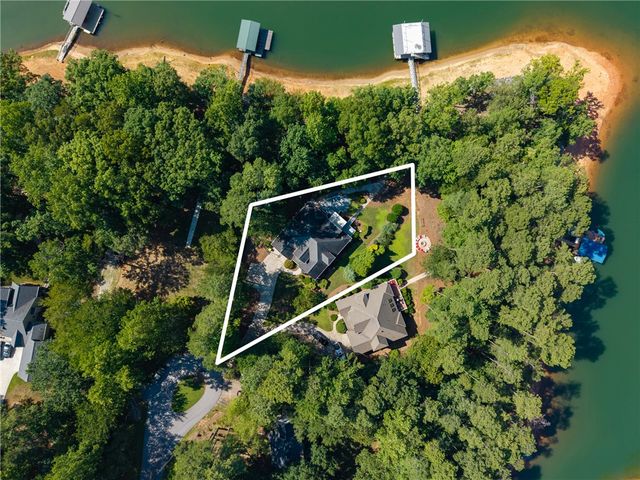 642 Lowry Lane, Seneca, SC 29678