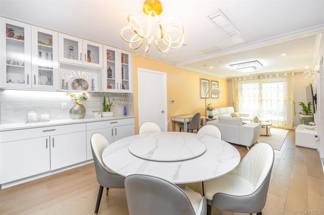 13620 Booth Memorial Avenue 2A, Flushing, NY 11355