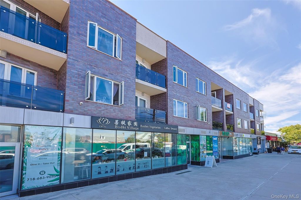 13620 Booth Memorial Avenue 2A, Flushing, NY 11355