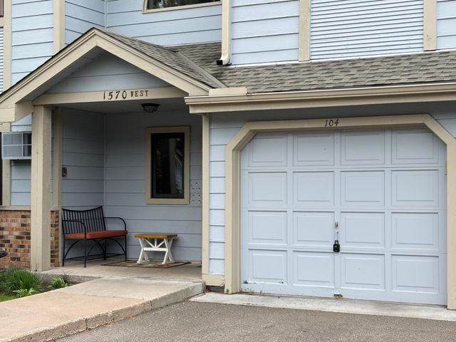 1570 Wheelock Lane 104, Saint Paul, MN 55117