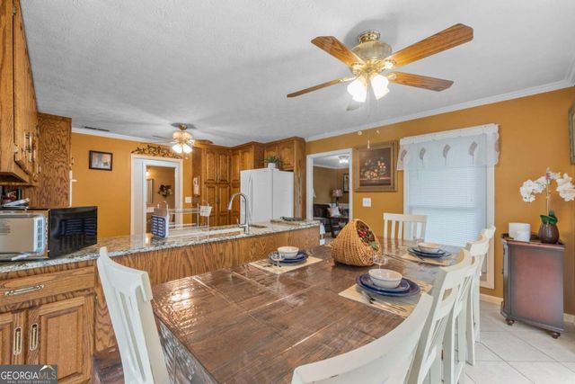 1061 Highway 92 N, Fayetteville, GA 30214