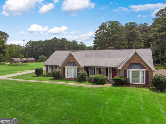 1061 Highway 92 N, Fayetteville, GA 30214