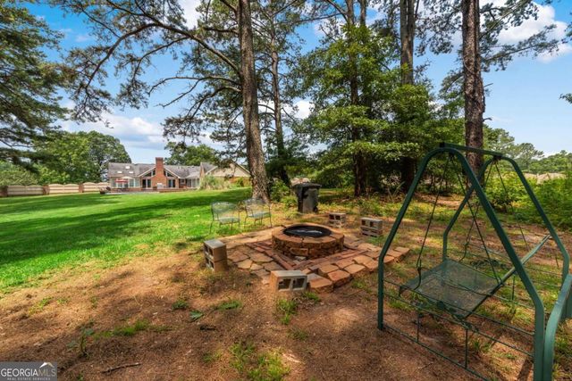 1061 Highway 92 N, Fayetteville, GA 30214