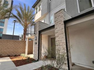 1118 W Cara West, Anaheim, CA 92805