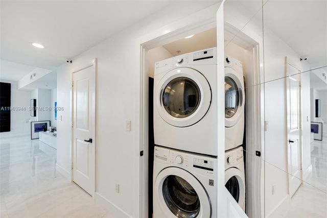 315 NE 3rd Ave 1909, Fort Lauderdale, FL 33301