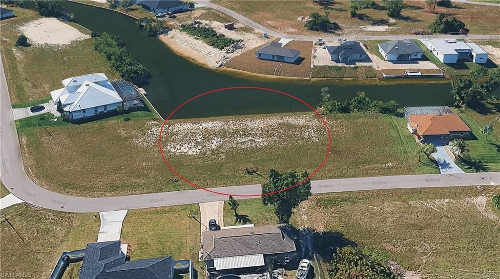546 NE 5th CT, CAPE CORAL, FL 33909 — photo 3