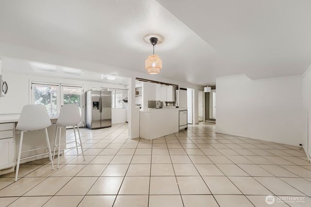 22941 105th Avenue SE, Kent, WA 98031