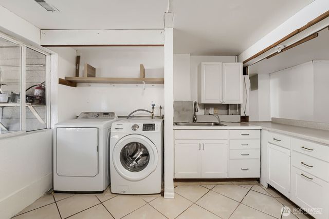 22941 105th Avenue SE, Kent, WA 98031