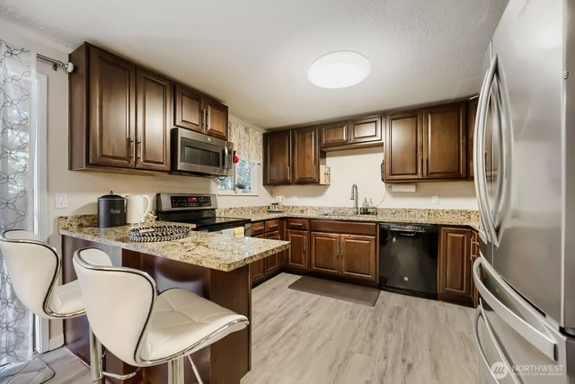 22941 105th Avenue SE, Kent, WA 98031
