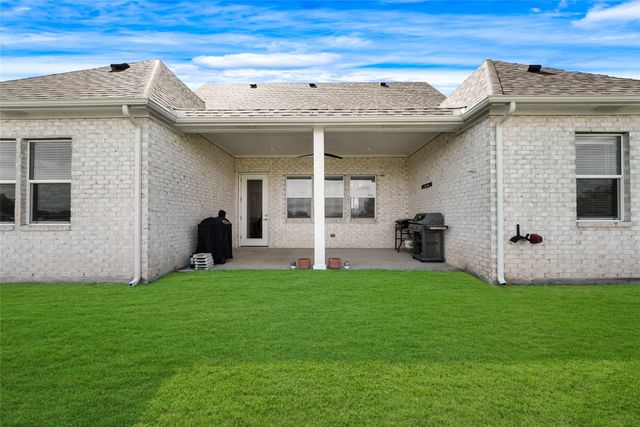 292 Bent Oak Drive, Pottsboro, TX 75076