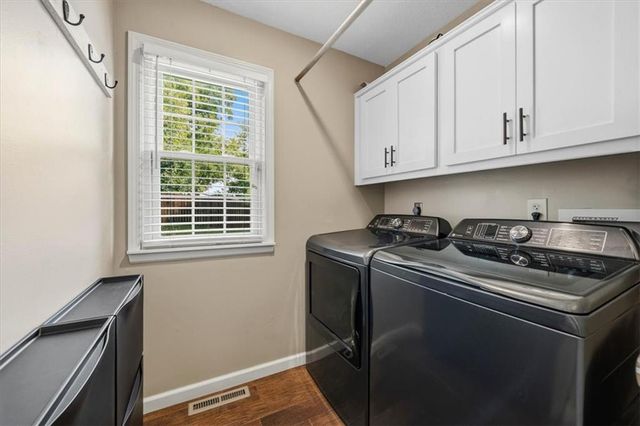 9402 W 47th Terrace, Merriam, KS 66203