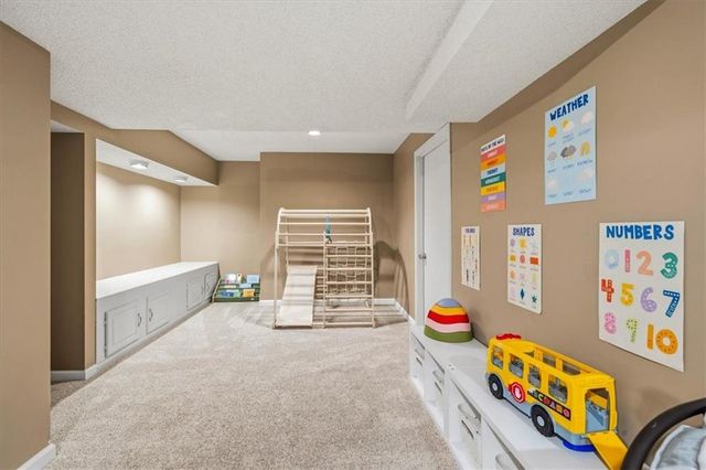 9402 W 47th Terrace, Merriam, KS 66203