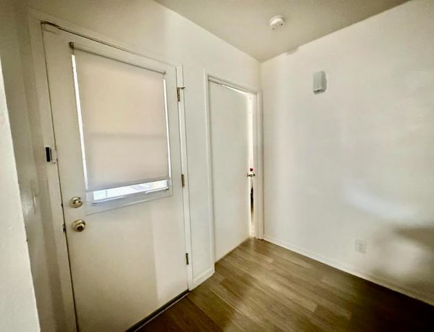 2390 S Laval Avenue, Fresno, CA 93725
