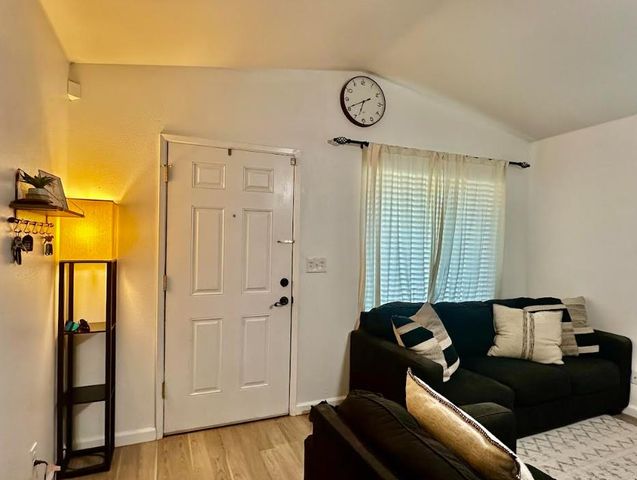 2390 S Laval Avenue, Fresno, CA 93725