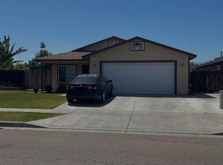 2390 S Laval Avenue, Fresno, CA 93725