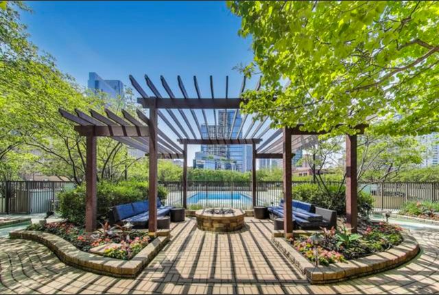 400 N La Salle Drive 1208, Chicago, IL 60654