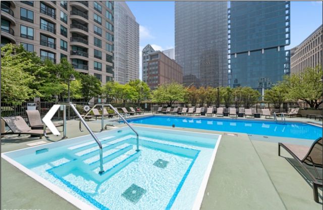 400 N La Salle Drive 1208, Chicago, IL 60654