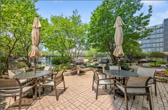 400 N La Salle Drive 1208, Chicago, IL 60654