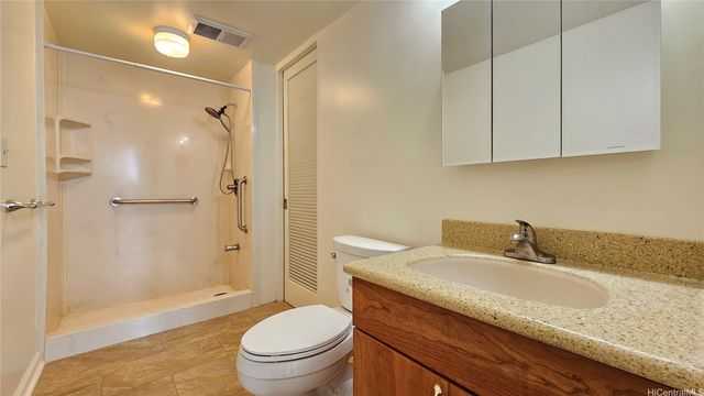 1624 Kanunu Street 304, Honolulu, HI 96814