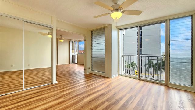 1624 Kanunu Street 304, Honolulu, HI 96814