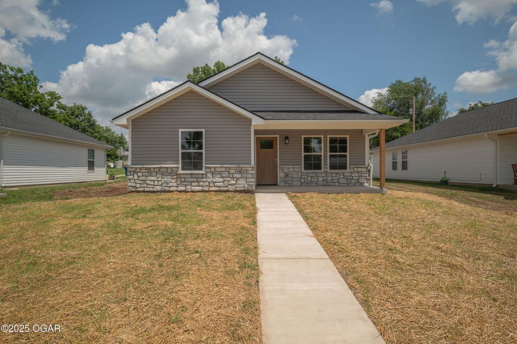 1817 Ohio Avenue, Joplin, MO 64804