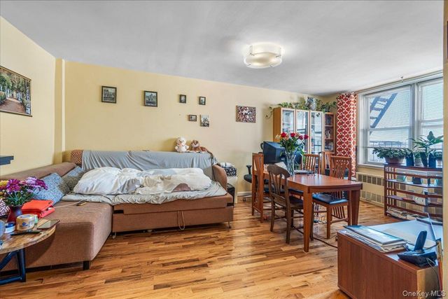 735 Avenue W 3L, Brooklyn, NY 11223