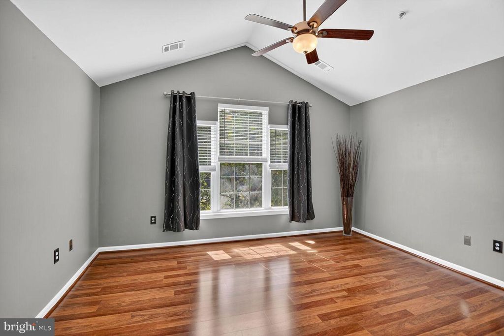 Image 13 of property listing at 6222 WILD SWAN WAY #203, Columbia, MD 21045