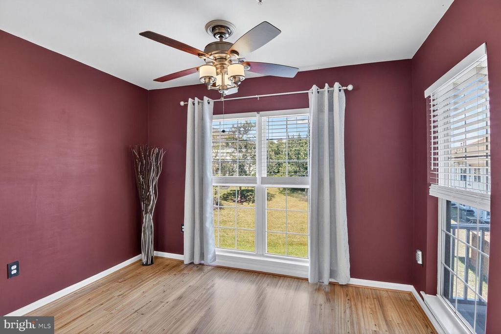 Image 4 of property listing at 6222 WILD SWAN WAY #203, Columbia, MD 21045