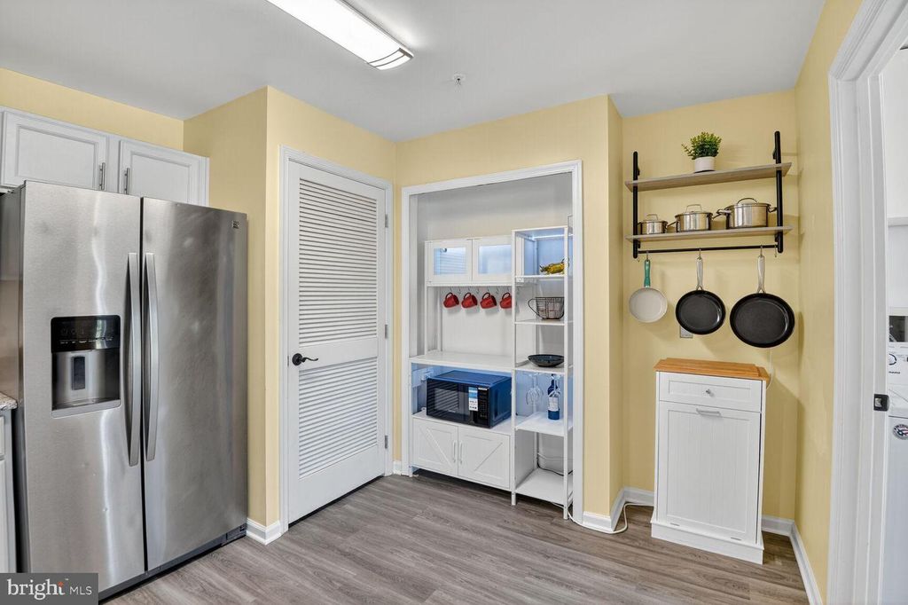 Image 7 of property listing at 6222 WILD SWAN WAY #203, Columbia, MD 21045