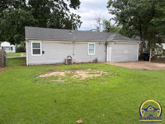 2408 SW Madeline LN, Topeka, KS 66614