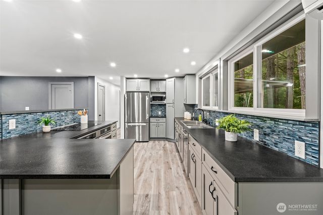 13704 Wright Bliss Road NW, Gig Harbor, WA 98329
