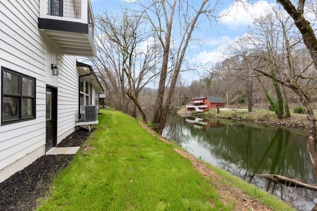 284 Smokeford Road, Murphy, NC 28906